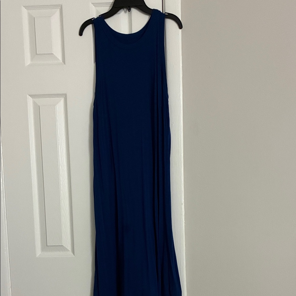 Chic Navy Sleeveless Maxi Dress